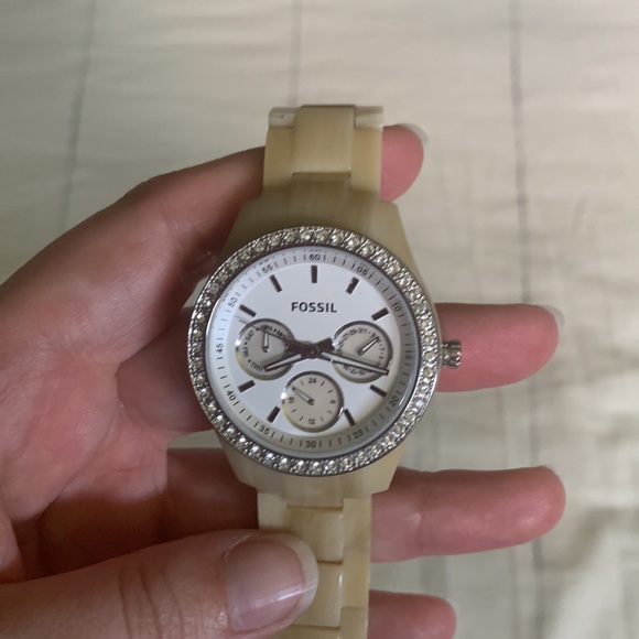 Fossil Watch - Picture 1 of 5
